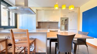 Location Appartement à Couto. Precioso piso de diseño próximo al pabellón de los remedios y ce