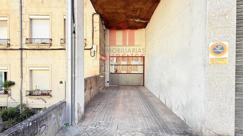 Foto bd41d587-7950-4a77-abf0-67c83cfb57ba. Parking coche plaza de garaje cerrada en o Couto. en Ourense
