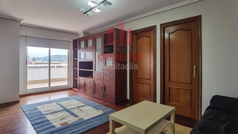 Foto b71ecd9e-3e43-40b6-9853-2d48e421a25e. Alquiler piso apartamento con magnificas vistas en la zona de Vistahermosa en Ourense