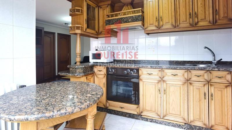 Foto c2722412-d749-400b-ab83-c54d2e27c28e. Alquiler piso apartamento con magnificas vistas en la zona de Vistahermosa en Ourense