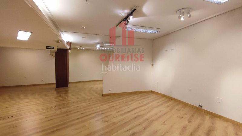 Foto 6702adea-e43f-47b0-beb4-36192735d912. Lloguer local comercial a Centro Ourense