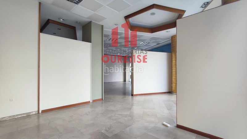 Foto f7e8bbeb-ad85-412c-a2f4-4bde5c302f56. Lloguer local comercial a Centro Ourense