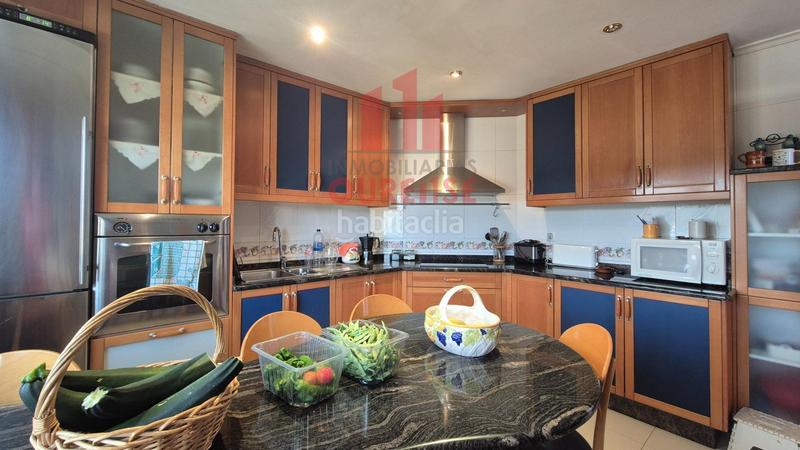 Foto e53bc2b3-3168-4cc0-bb2c-ca0ea7ddd3b1. Maison avec chauffage parking piscine dans Pereiro de Aguiar (O)