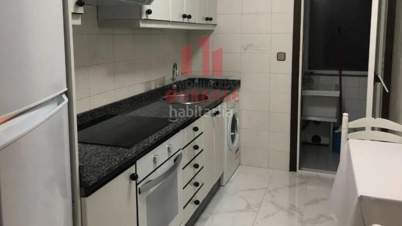 Foto c2be574c-d0d3-4fec-b077-16d288313c71. Location appartement avec chauffage parking dans Centro Ourense