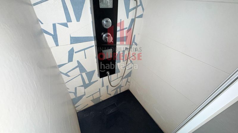 Foto ac5425ab-3013-47a1-bcfa-f4fe8777e0c1. Lloguer local comercial a Centro Ourense