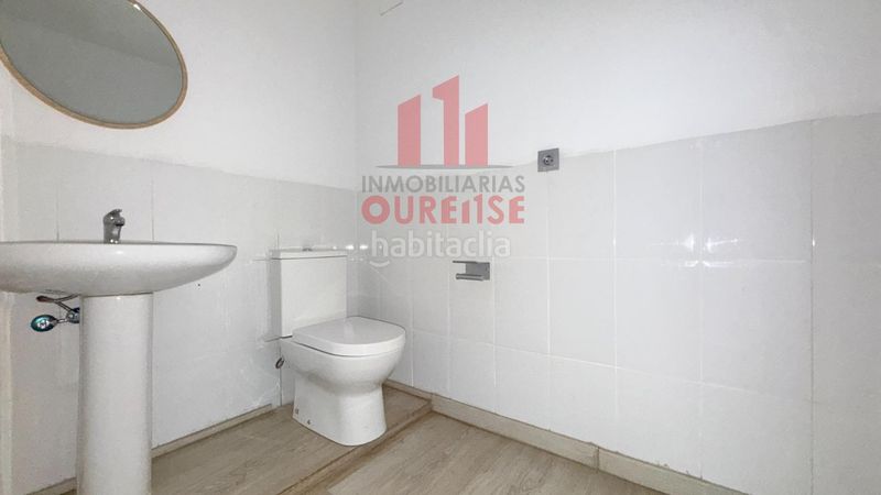 Foto c0848ee5-9d40-4f49-bd66-c8e24a7ac802. Lloguer local comercial a Centro Ourense
