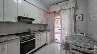 Appartement à A Carballeira. Piso con terraza para entrar a vivir en la zona de la carballeir