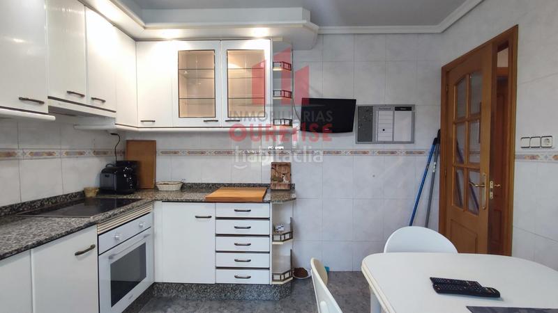 Foto c383bfdf-0ea6-45f7-9777-17d2da7c8f2e. Casa con riscaldamento parcheggio in Barrocanes Ourense