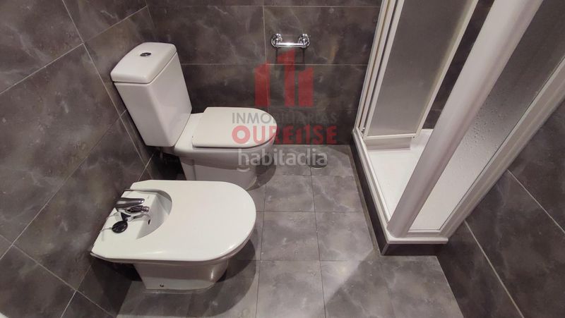 Foto 5e476b1a-57de-432c-8d36-ab06d08bda72. Lloguer pis amb calefacció aparcament a San Rosendo Ourense