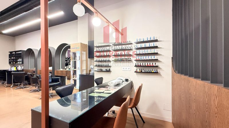Foto 52abdd6f-459a-4424-af9f-bd4d5ae51a88. Lloguer local comercial a Centro Ourense