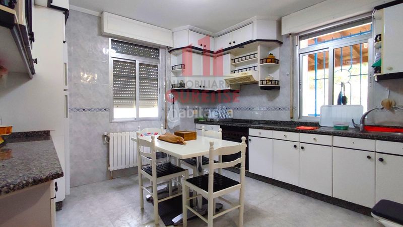 Foto 6cda3846-c212-4298-8af7-5db00fcefdb0. Casa amb calefacció aparcament a San Rosendo Ourense