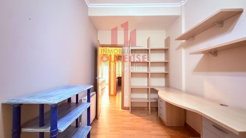 Foto 32b1be4f-e34a-42e0-95ca-8088cd7900de. Rent flat with heating in Centro Ourense