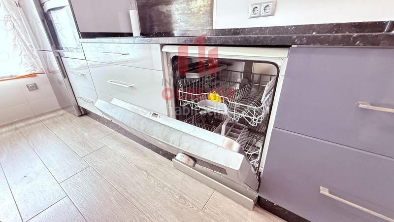 Foto cbc0665b-e606-4873-b859-ab21535dae52. Rent flat with heating in Centro Ourense
