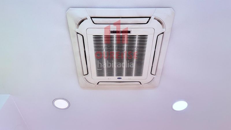 Foto ed69f296-7c3b-47cb-94c2-8000fac4d1b5. Lloguer local comercial a Centro Ourense