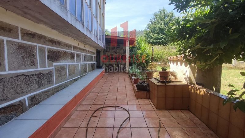 Foto 981d5a7b-1f60-481d-81bb-d8e057baea1a. Casa amb aparcament a Toén