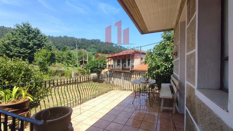 Foto da8941ac-5319-45dd-8ef3-d036534a821b. Casa amb aparcament a Toén