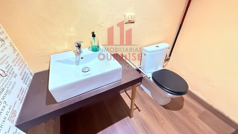 Foto 0467eae4-c678-47ce-a604-bf85bd98da06. Lloguer local comercial a Centro Ourense