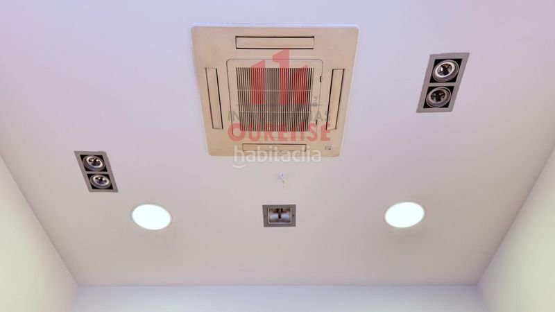 Foto 86c14b73-121c-43b3-ba5e-63a8f79bbd8f. Lloguer local comercial a Centro Ourense