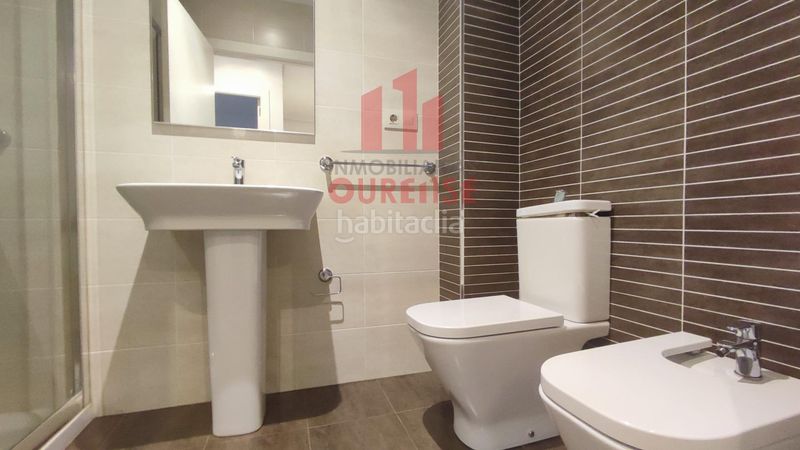 Foto 30dbd4d7-62fc-4888-9942-f16329b4b56c. Rent flat with heating in Couto Ourense