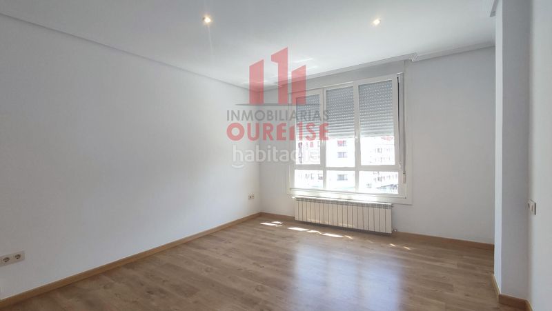 Foto 940bc92a-0454-4ca0-ad82-0c04f73288bb. Rent flat with heating in Couto Ourense