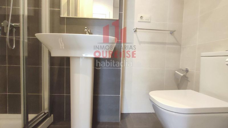 Foto a662df2f-6ae8-4106-ad3f-f5fd0cfb3ba9. Rent flat with heating in Couto Ourense