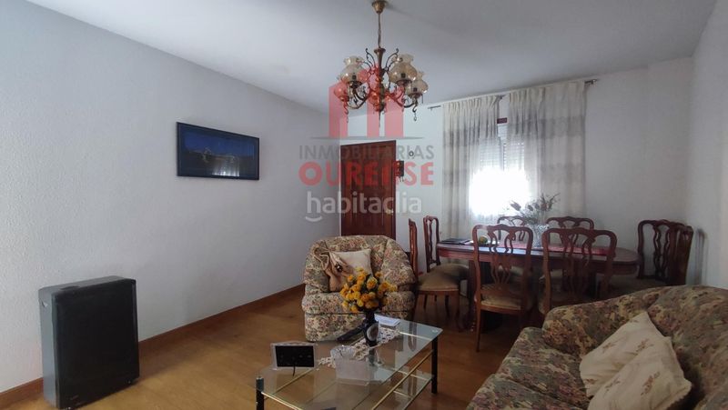 Foto ed6d8650-45d5-4263-8e1f-d6c40c60a309. Maison dans Coles