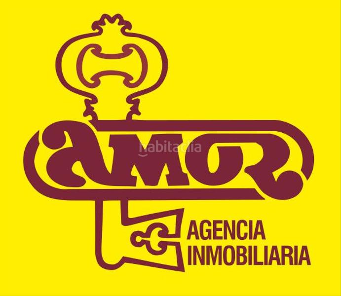 Foto 6fbbcf6e-62b3-459b-af6c-92f441839b6d. Aparcament cotxe a Conxo Santiago de Compostela