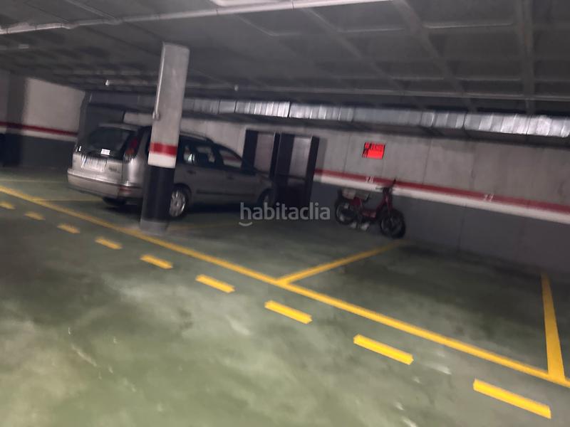 Foto f3c987aa-e4c9-40b3-a40b-36caf4bc29ea. Autoparkplatz in Campus Sur - Santa Marta Santiago de Compostela