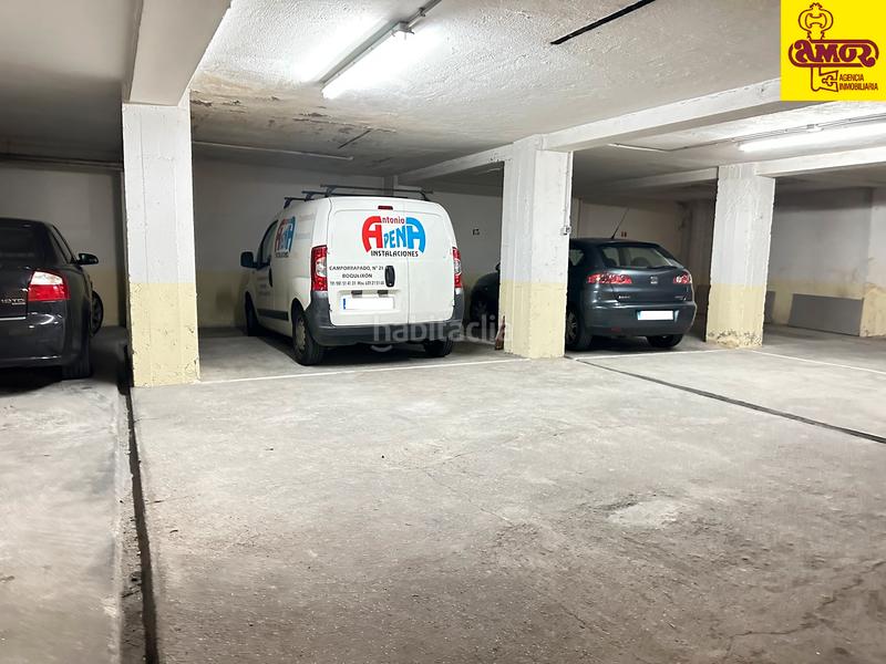 Foto 5043a5ad-3659-4b83-b96e-16335b1a5754. Aparcament cotxe a Ensanche - Sar Santiago de Compostela