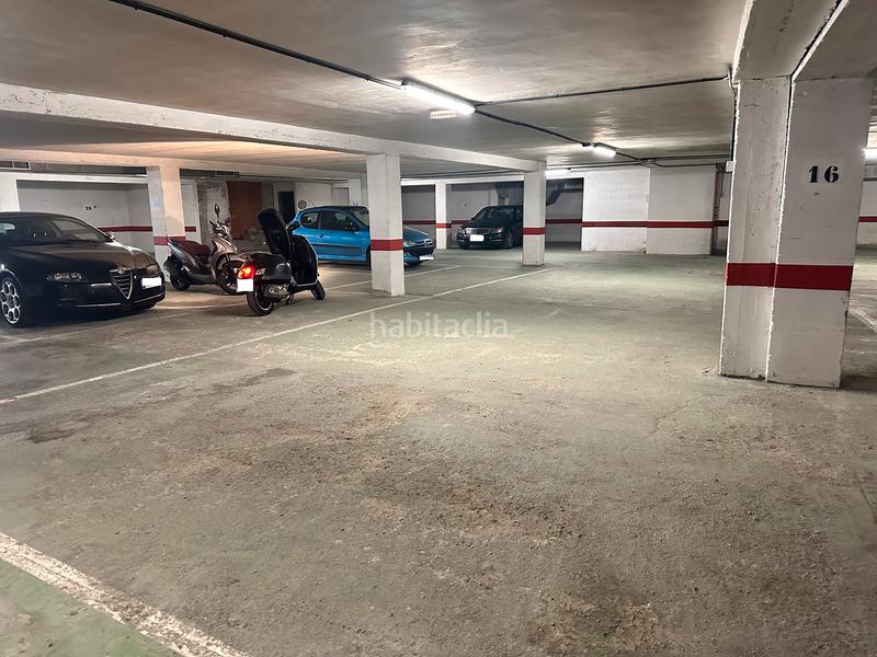 Foto 3cdb80d5-56dc-4fe4-8905-0ddf95f85124. Parking voiture dans Campus Sur - Santa Marta Santiago de Compostela