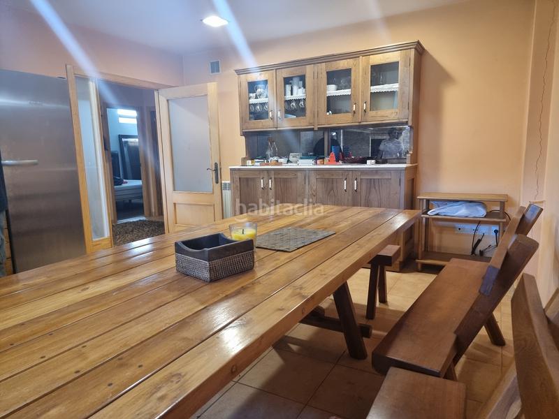 Foto 607f0ce9-6029-4219-85e8-f6e823a96f2f. Chalet con parcheggio in Brión