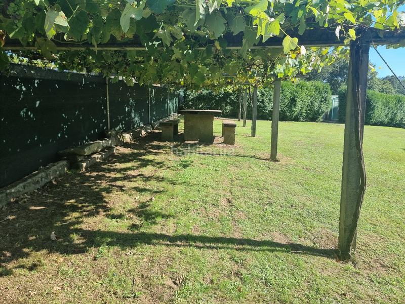 Foto 8d3891e1-b444-4187-a310-9aa9b76218ea. Chalet con parcheggio in Brión