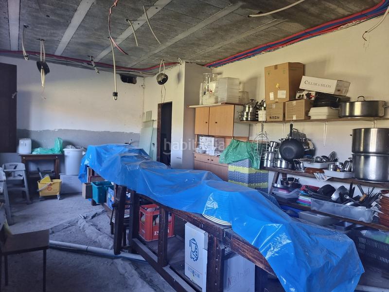 Foto b27b94a1-7f40-4688-a3c5-24b0f42eb5f9. Chalet con parcheggio in Brión