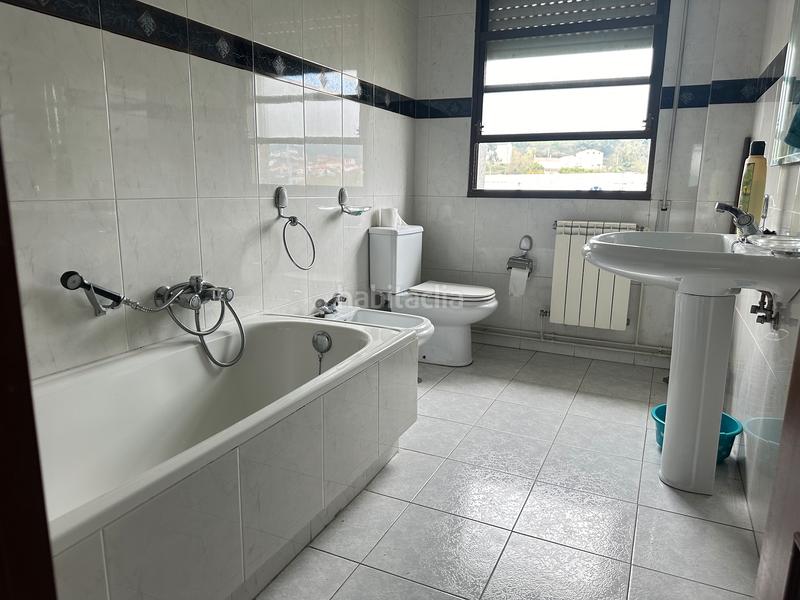 Foto 2cc81ccf-9de8-428b-b35f-dc92019d7e67. Chalet con parcheggio in Campus Sur - Santa Marta Santiago de Compostela