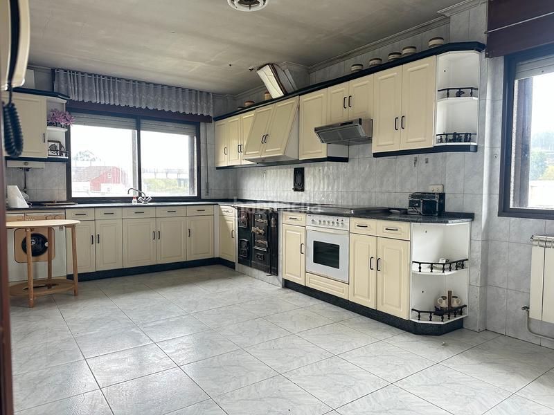 Foto 65988e56-8cc7-4fc9-8e42-4f613ecee32e. Chalet con parcheggio in Campus Sur - Santa Marta Santiago de Compostela