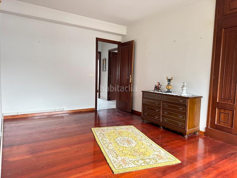 Foto fde18772-2b34-49d3-9517-d24a8884a448. Chalet con parcheggio in Campus Sur - Santa Marta Santiago de Compostela