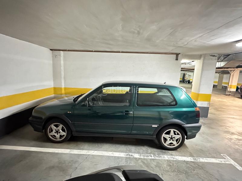 Foto 1a9f0100-22ca-4853-8899-4a7c90d1625d. Autoparkplatz in Castiñeiriño - Cruceiro de Sar Santiago de Compostela