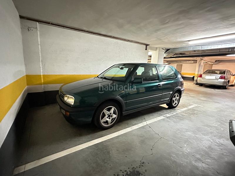 Foto d1fa33c0-f5ef-4a68-8ce6-69b210a59d7b. Autoparkplatz in Castiñeiriño - Cruceiro de Sar Santiago de Compostela