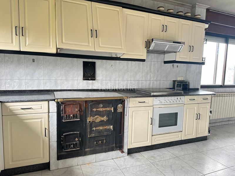 Foto 021e2136-439e-4063-8b8b-a1638765ed0e. Chalet mit parking in Campus Sur - Santa Marta Santiago de Compostela