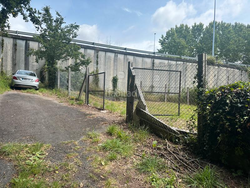 Foto e9c2278d-0056-4bbb-b5bc-1b87ebba0f90. Terreny residencial a Campus Sur - Santa Marta Santiago de Compostela