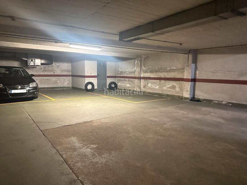 Foto ddf9b107-bdd1-41c5-8f96-bf02f760bd42. Autoparkplatz in Conxo Santiago de Compostela