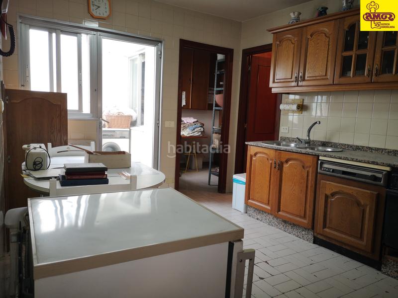 Foto dc974cc7-1c9f-49a0-a71f-ebbbeee13660. Pis a Ensanche - Sar Santiago de Compostela