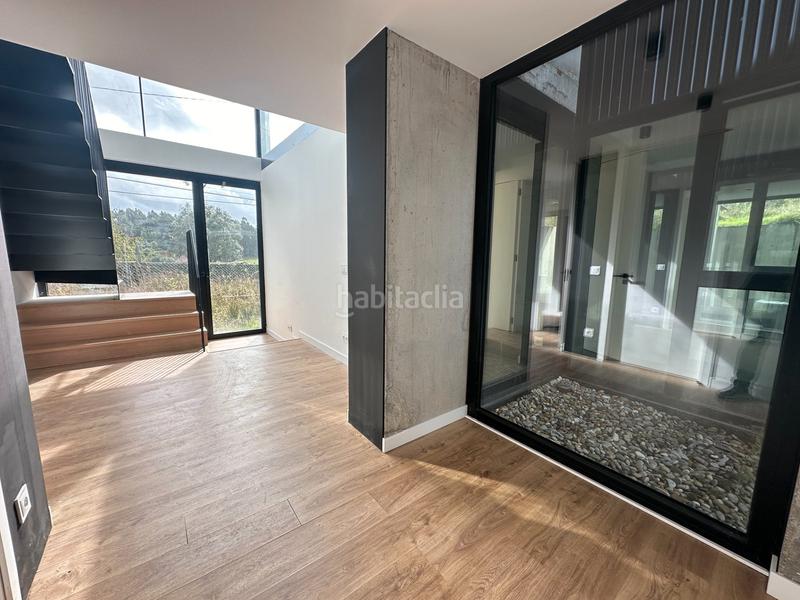 Foto 7243b2b0-2eab-4e00-93e3-dd4a0ee2e49b. Chalet se vende chalet a estrenar con excelente orientación en folgoso - figueiras - vende agencia amor en Santiago de Compostela