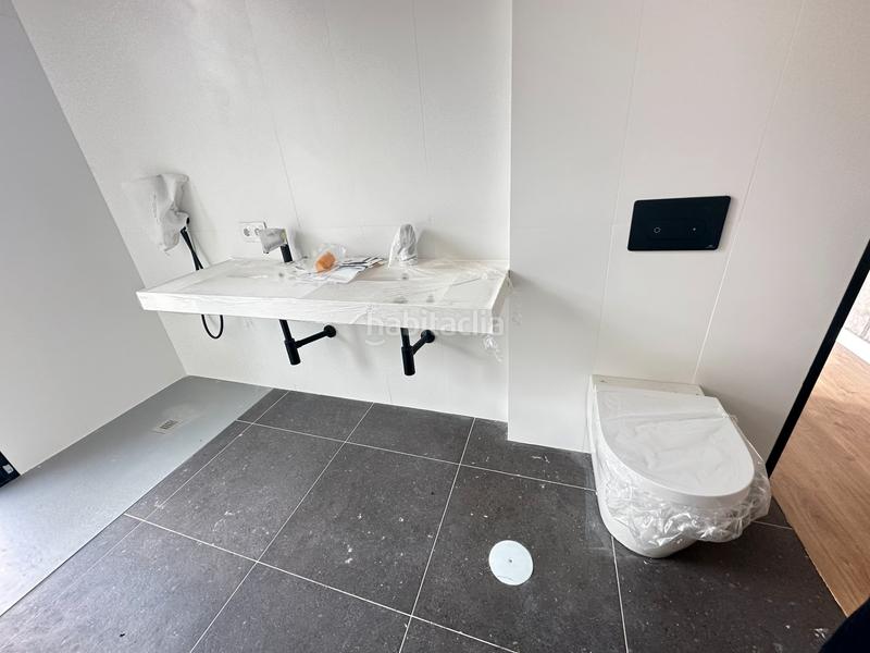 Foto a34c6d68-8e6a-4c43-88d4-a5641180b02a. Chalet se vende chalet a estrenar con excelente orientación en folgoso - figueiras - vende agencia amor en Santiago de Compostela