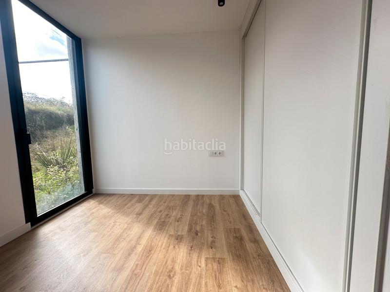 Foto ae51dee4-0fd0-4269-9035-d600600a9c78. Chalet se vende chalet a estrenar con excelente orientación en folgoso - figueiras - vende agencia amor en Santiago de Compostela