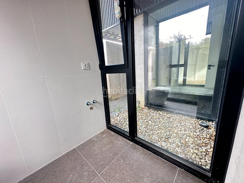Foto af413cb7-e12c-4075-aef2-a989d0cfdf96. Chalet se vende chalet a estrenar con excelente orientación en folgoso - figueiras - vende agencia amor en Santiago de Compostela