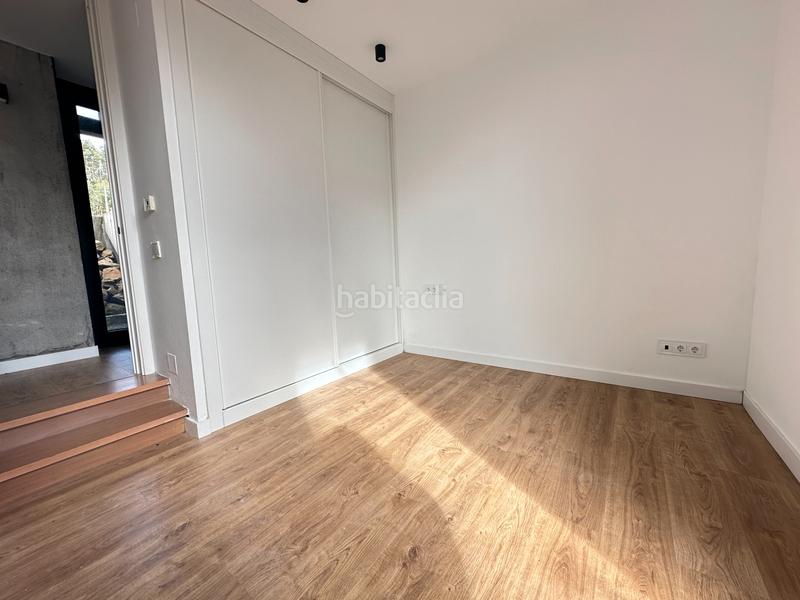 Foto beaec741-9925-4d35-aa62-2c9221179991. Chalet se vende chalet a estrenar con excelente orientación en folgoso - figueiras - vende agencia amor en Santiago de Compostela