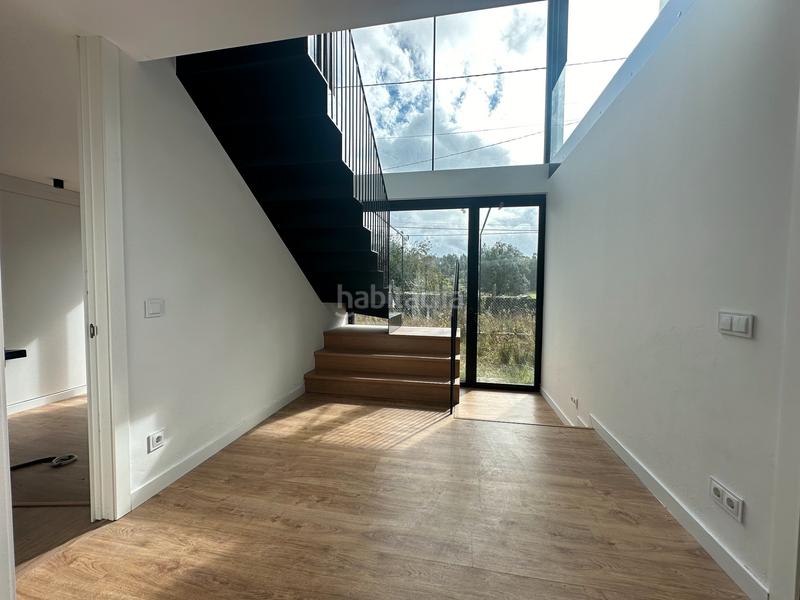 Foto d0ec0da6-b178-43f5-832f-a4146d929ab3. Chalet se vende chalet a estrenar con excelente orientación en folgoso - figueiras - vende agencia amor en Santiago de Compostela