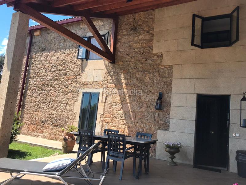 Foto 2390acca-ee2a-4890-8ecc-d2bbcc5c0a28. Chalet avec cheminée chauffage parking piscine dans Teo