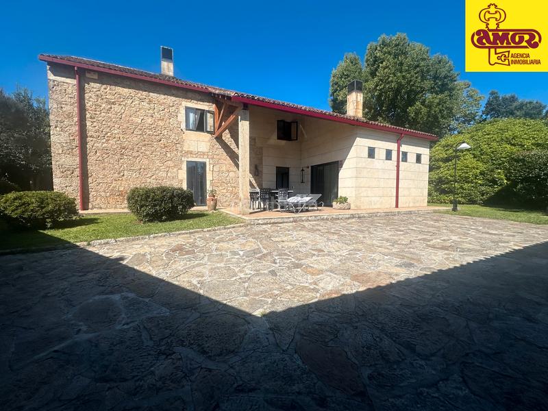 Foto 69ef5d49-1e71-4aee-9e9e-79d015441d65. Chalet avec cheminée chauffage parking piscine dans Teo